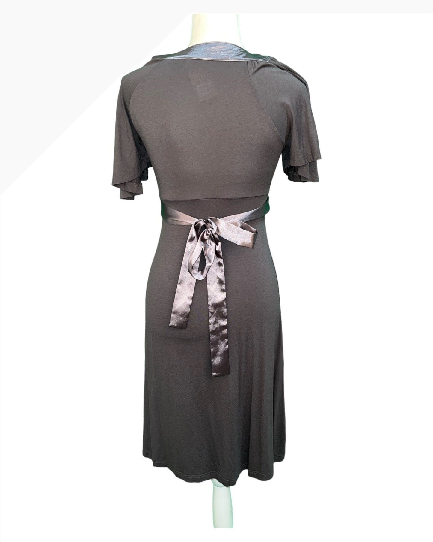 Kleid 34 Grau mit Strass Verzierung