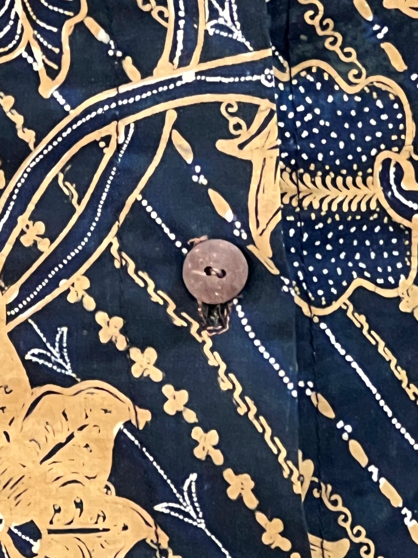 Vintage Top 38/40 Schwarzblau mit Muster in Ocker und weiß