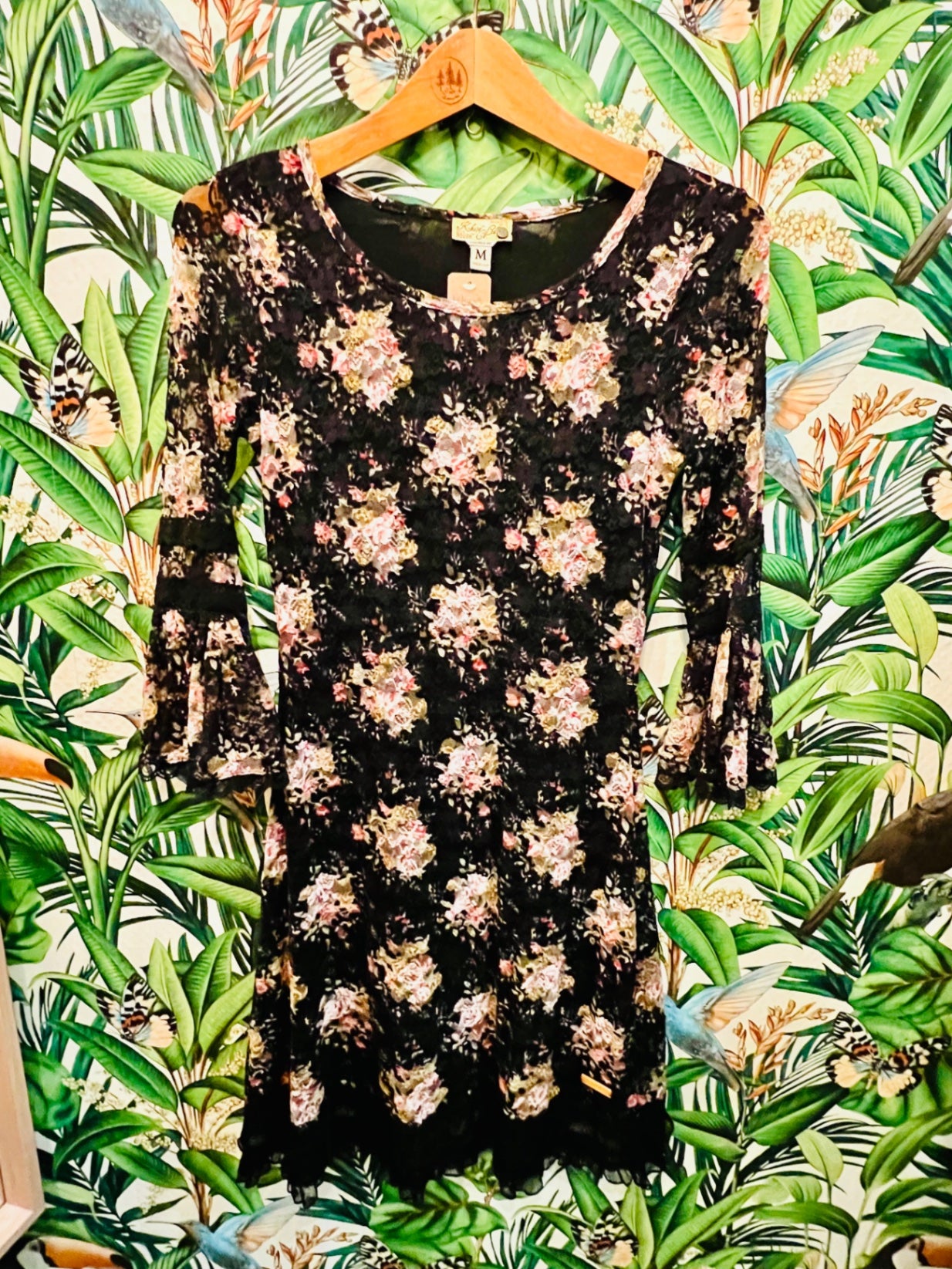 Vintage Khujo Kleid M 38 Schwarz mit Spitze, Volant, Trompetenärmeln u. floralem Muster