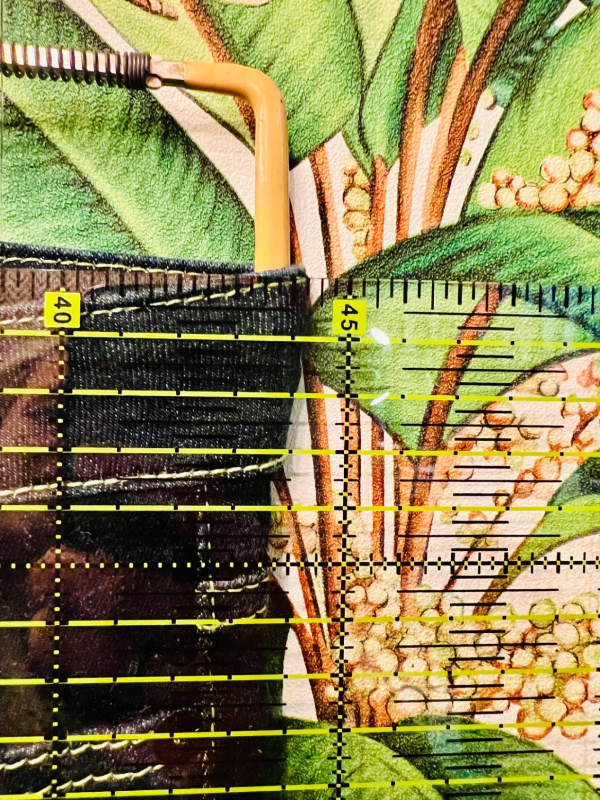 Love Moschino Jeans W 30 M Dunkelblau Neongelb