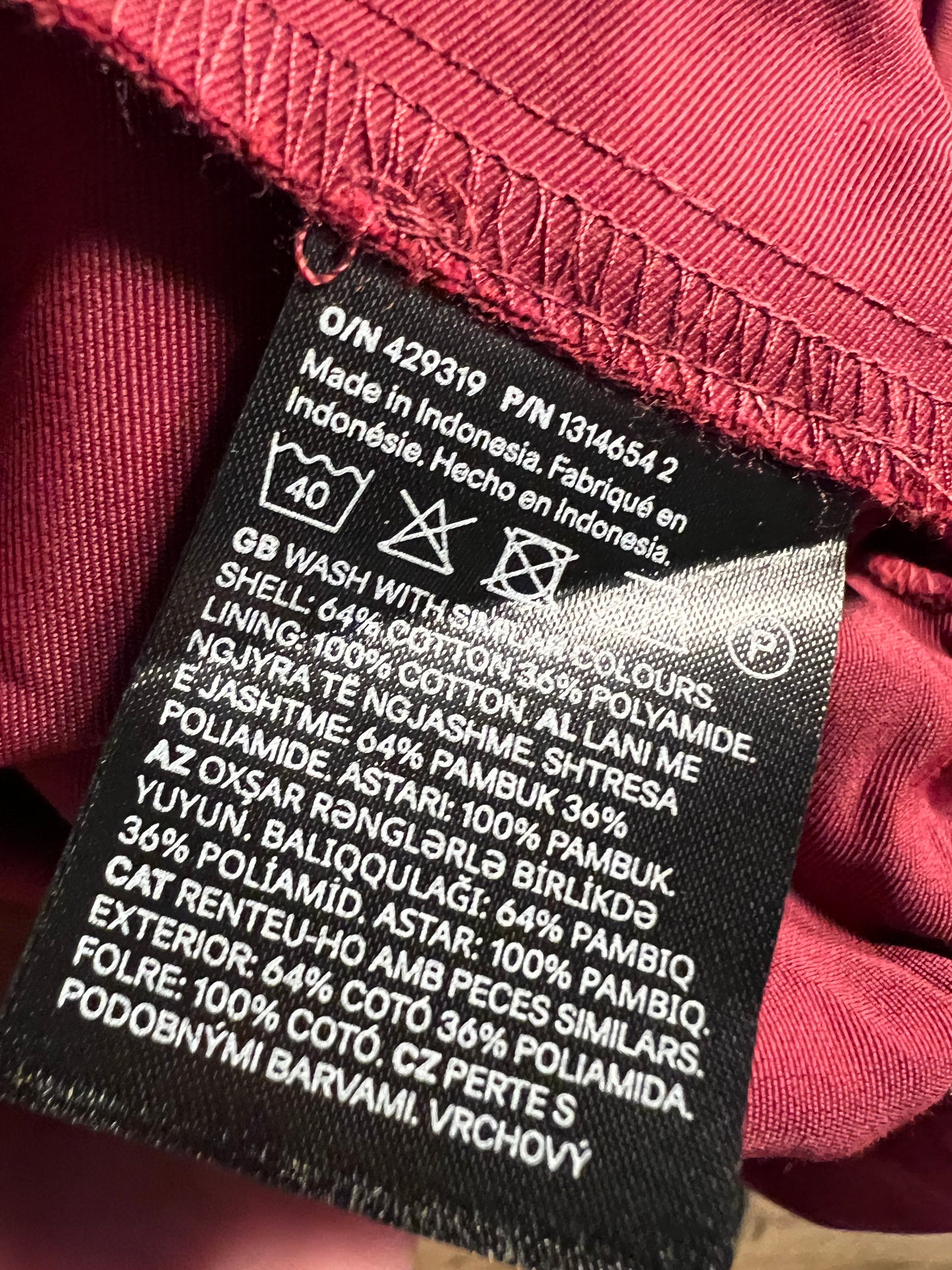 Sara's Choice: H&M – Top mit Band weinrot | Gr. 36 38 S M | Dark Alternative