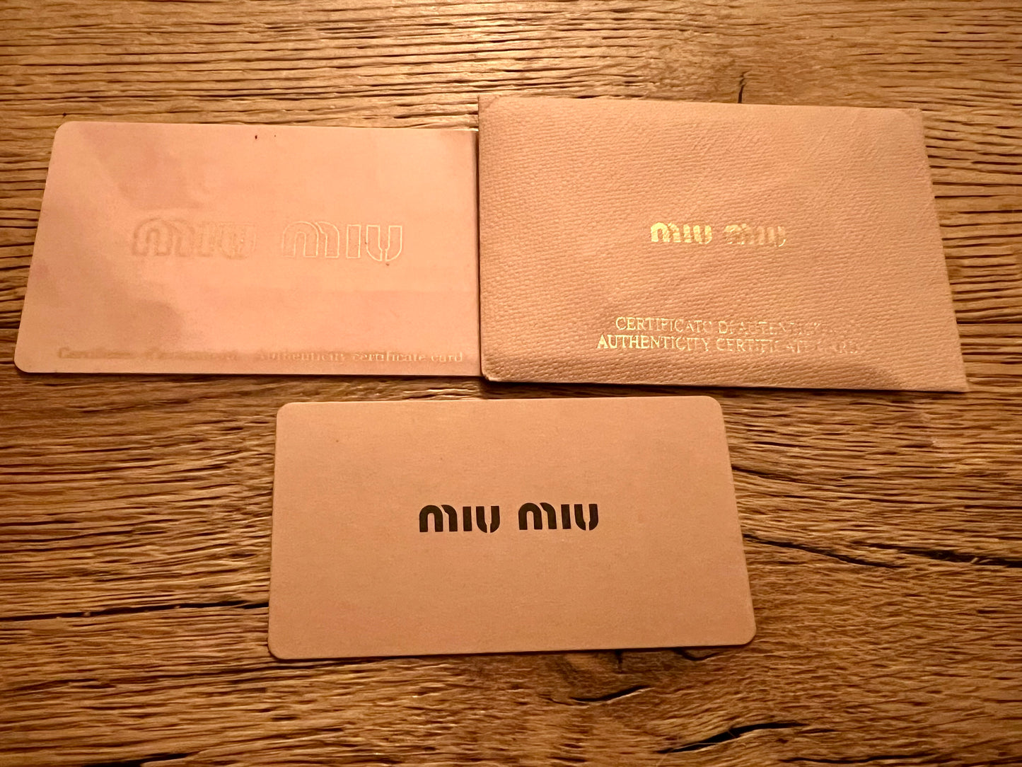 Miu Miu Vitello Shine Schultertasche Himbeer Peonia Leder Designer Bag Original