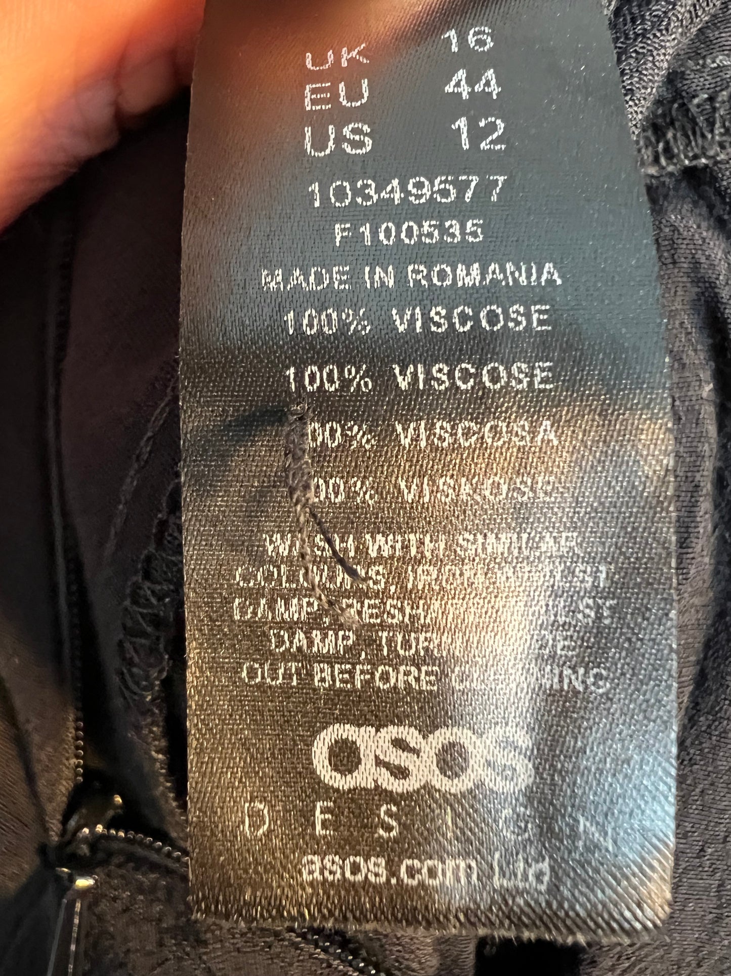 Sara's Choice: Asos – Onesuit Einteiler Rückenfrei Viskose schwarz| Gr. 44 XL | Dark Alternative
