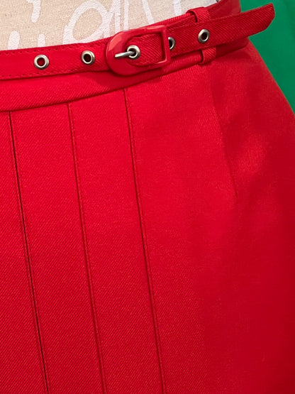Vintage Rock 34/36 Rot mit Falten und mit Gürtel