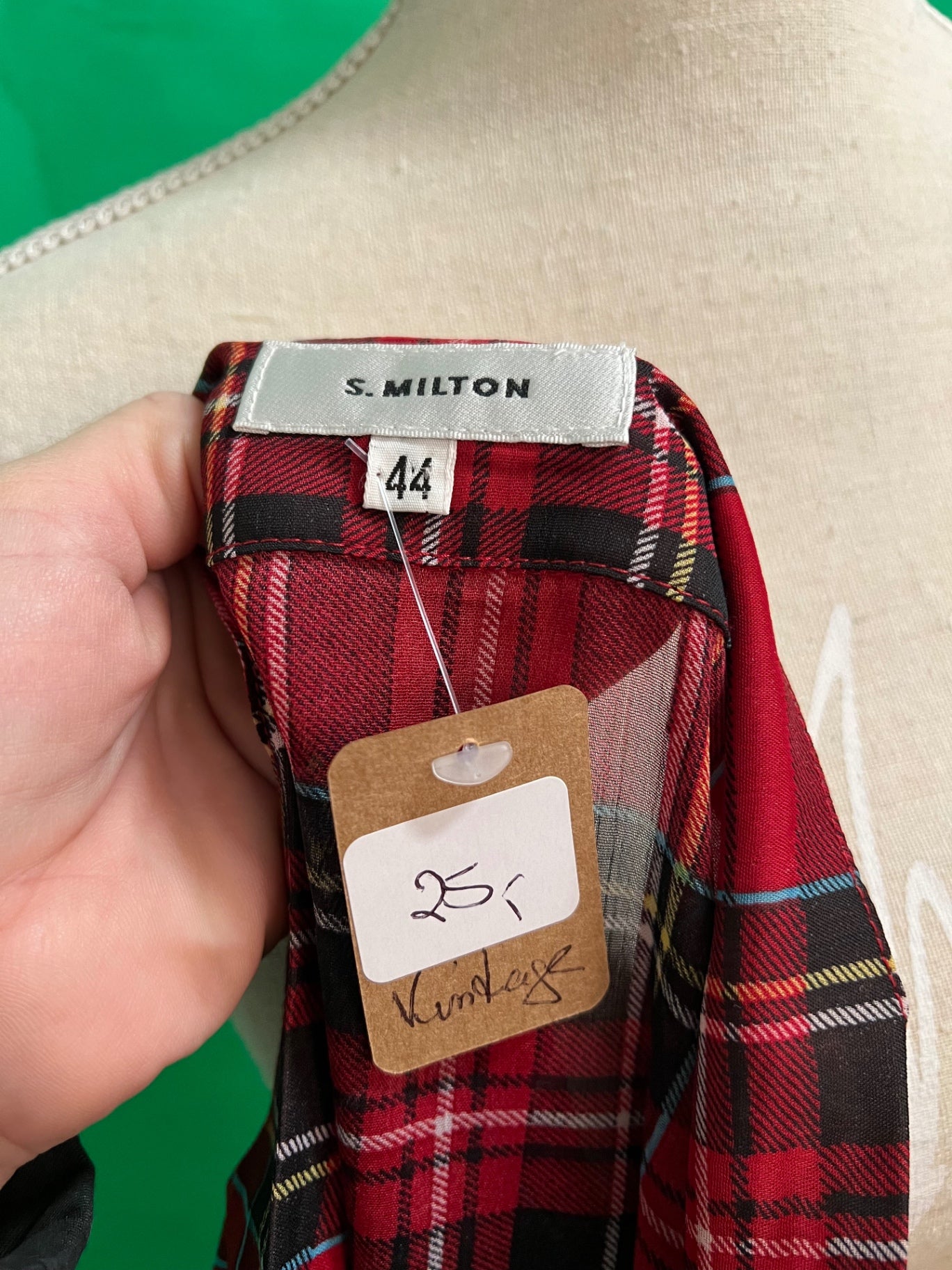 Vintage S. Milton Bluse 40 ( I44) Rot kariert transparent mit Rüschen
