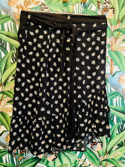 Oui Midi Rock S / M Schwarz mit Blumenmuster
