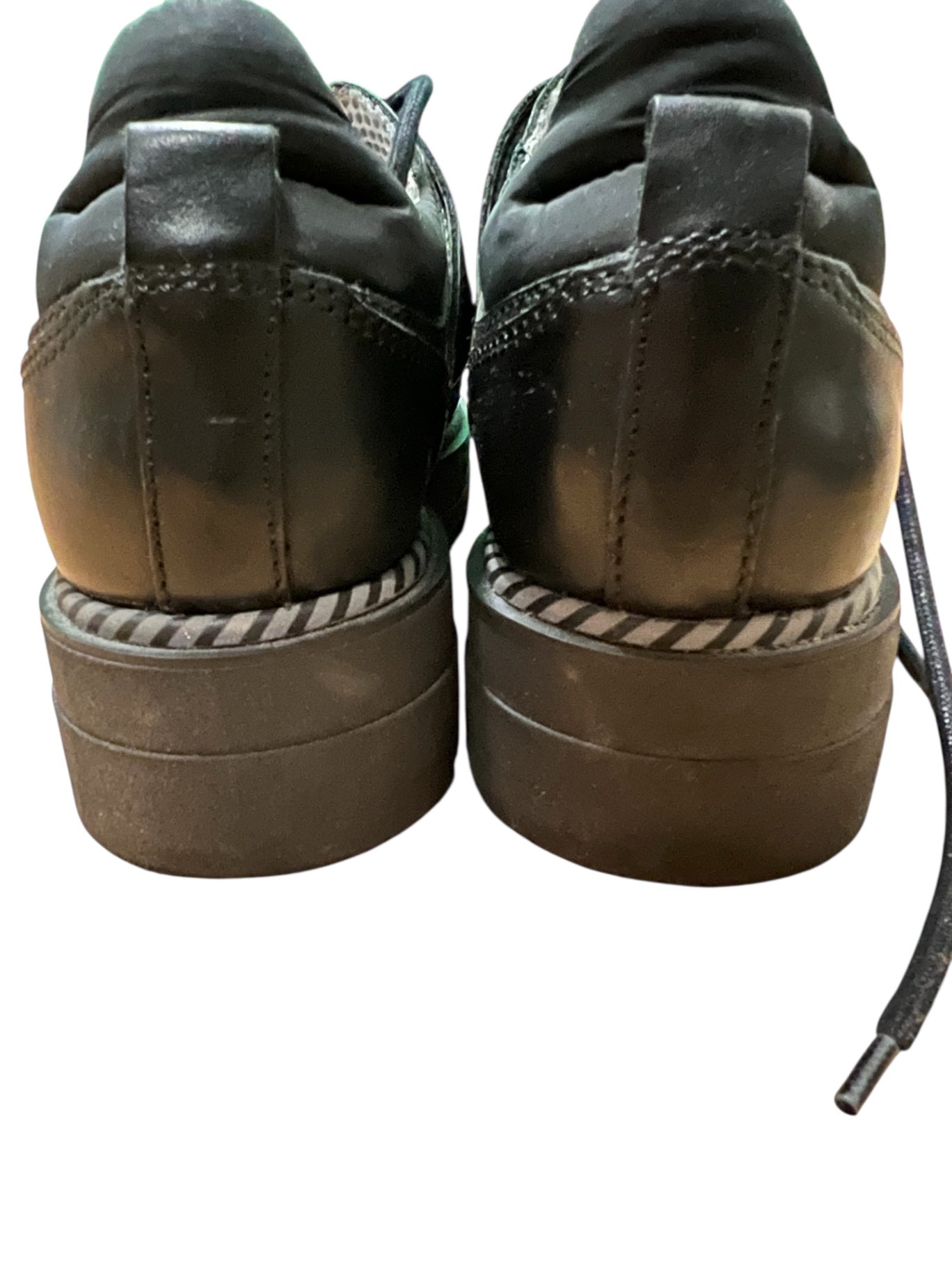 Tommy Hilfiger Schuhe 39 Schwarz