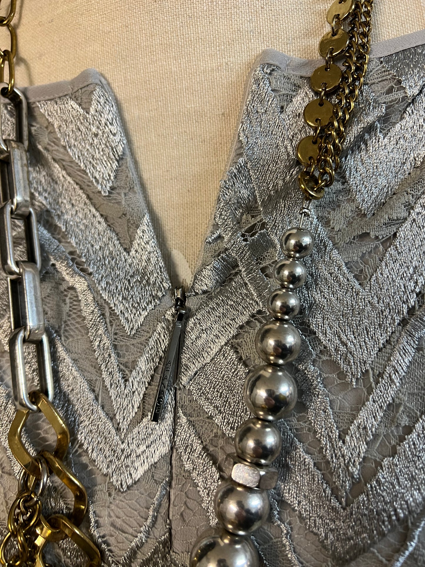 Vintage APANAGE Top Gr 42 silbergrau – Spitze & Chiffon – elegant Y2K