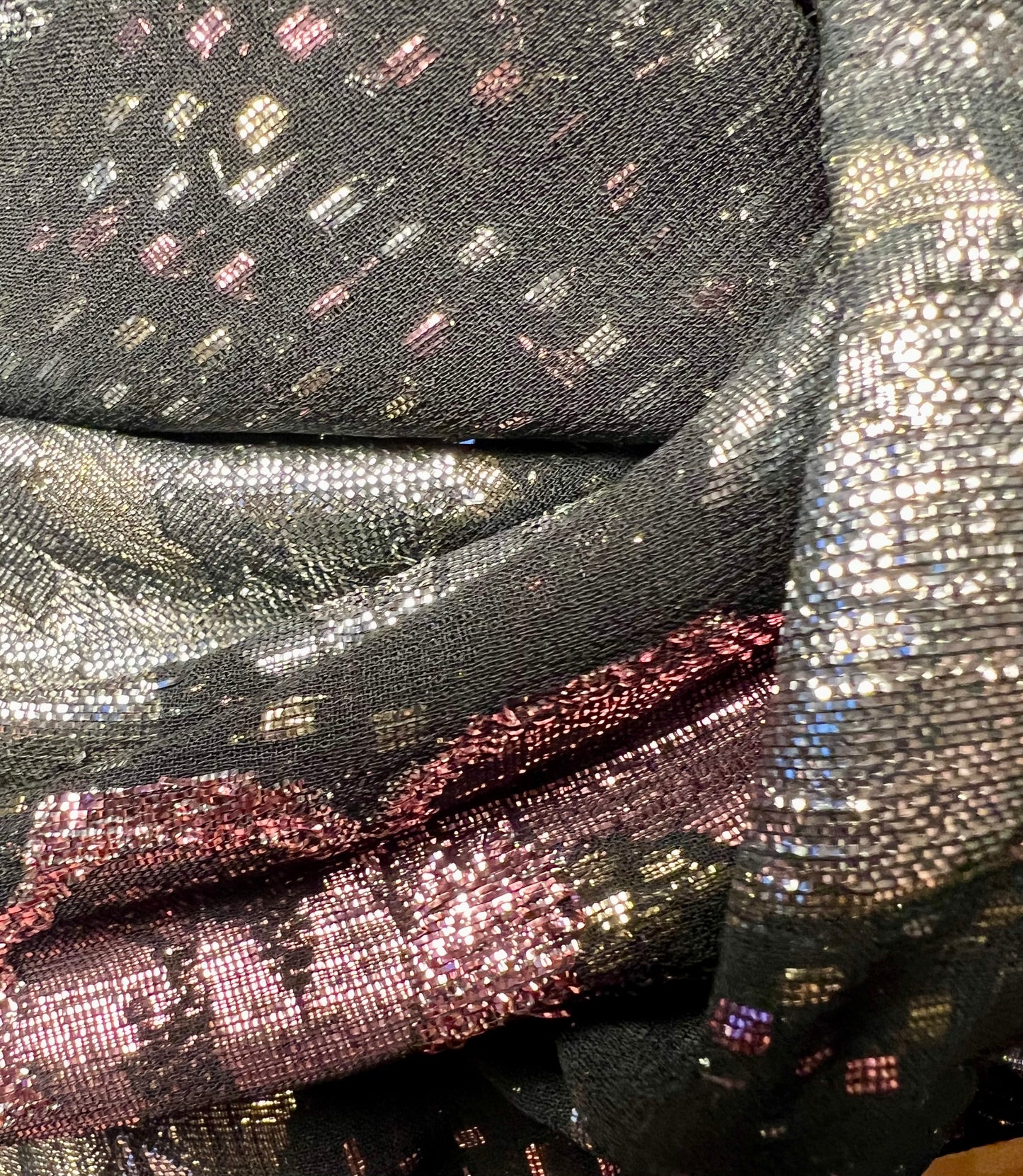 Vintage Glanzbluse Gr. 42 – West Germany – Metallic Blumen – 80s Glam Chic – Schwarz Gold Rosé