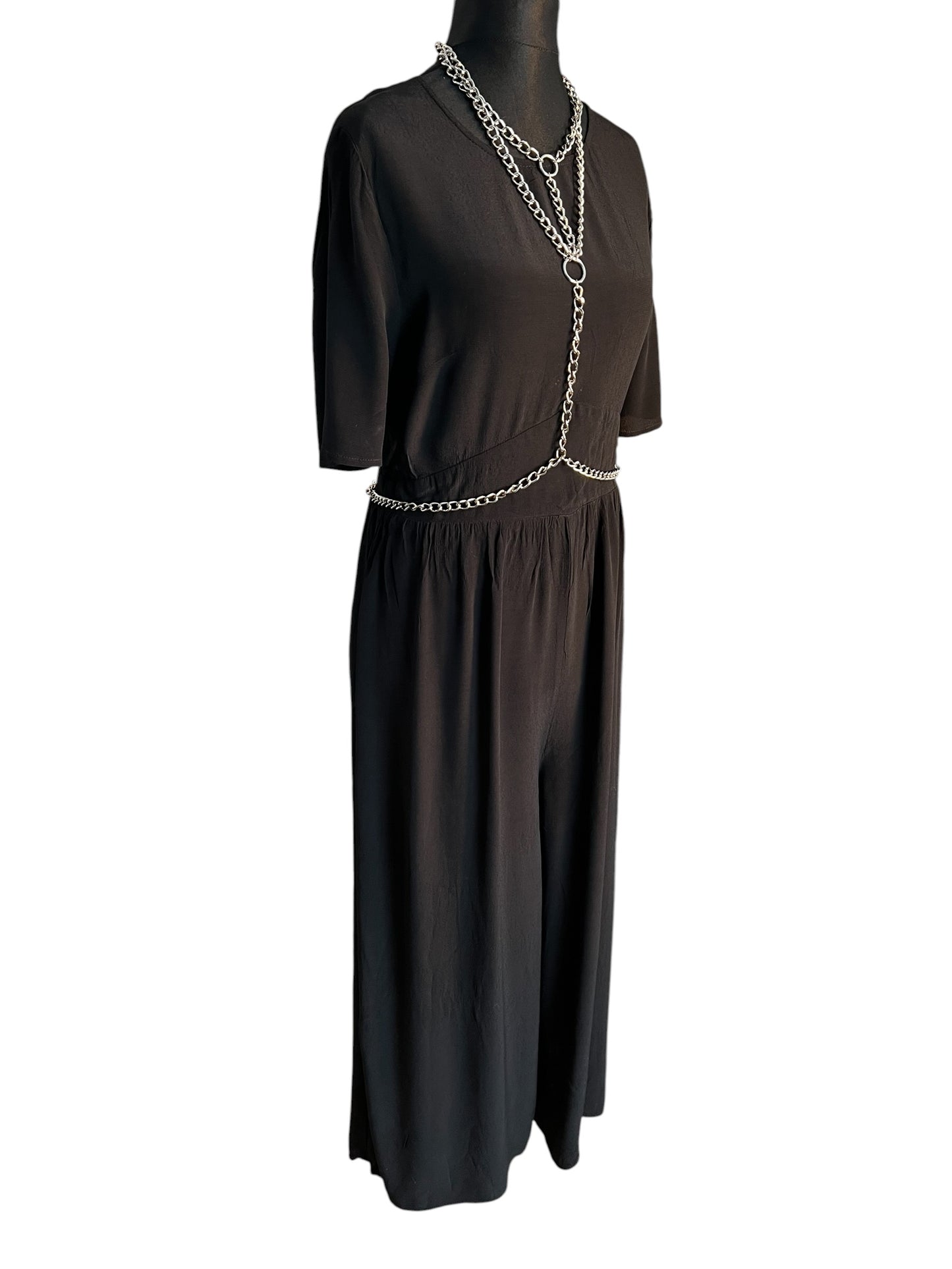 Sara's Choice: Asos – Onesuit Einteiler Rückenfrei Viskose schwarz| Gr. 44 XL | Dark Alternative