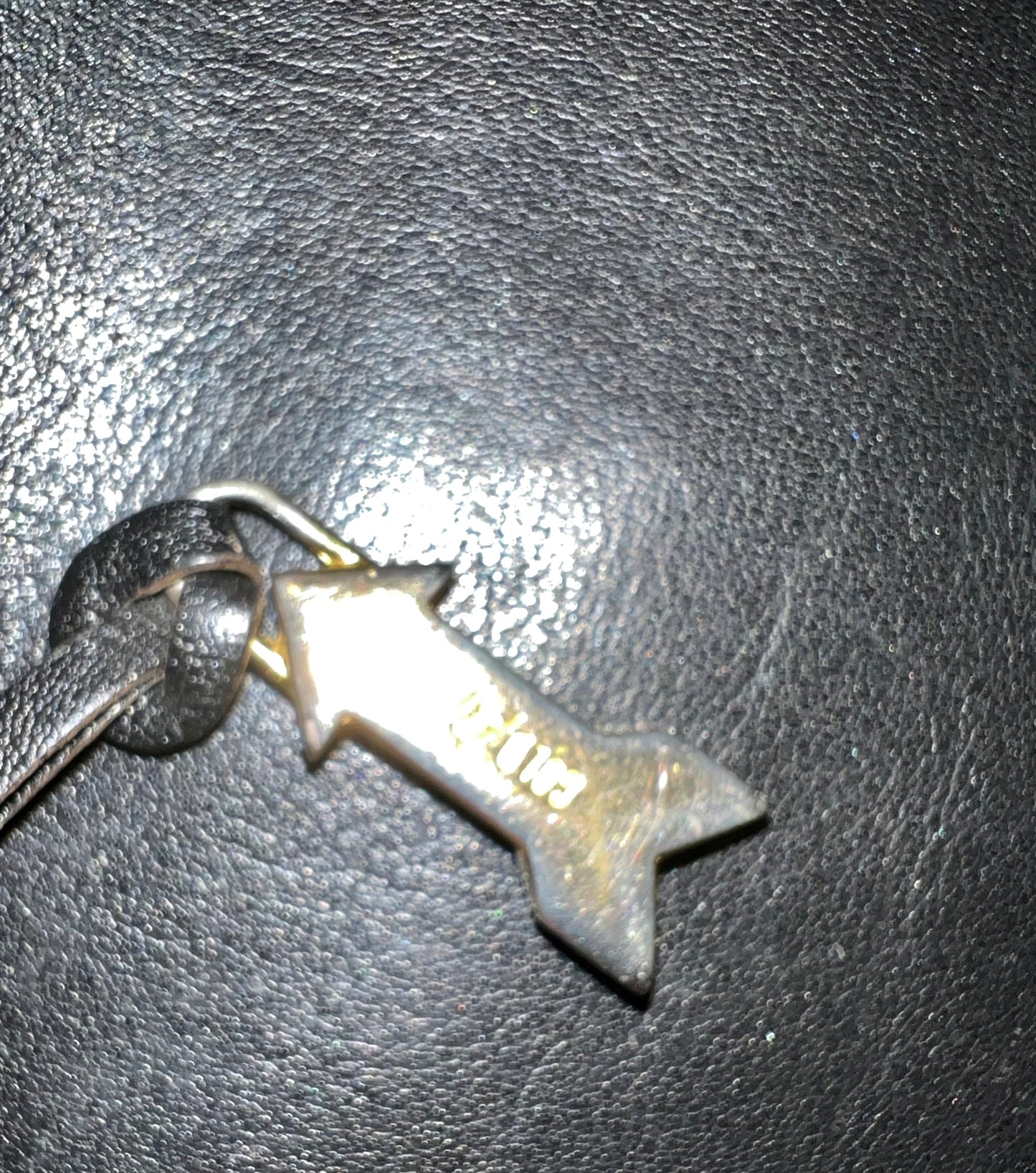 Goldpfeil Vintage Ledertasche Schwarz – Handmade in Germany, Gold‑Hardware, Top Zustand