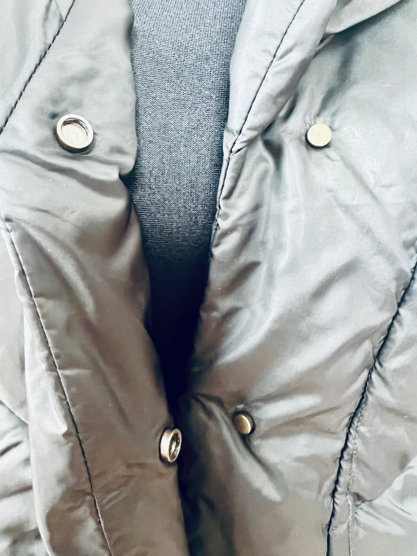 Max Mara Daunenjacke 100 % Daune Schwarz Gr. 36 / IT 40 – Tailliert & Elegant