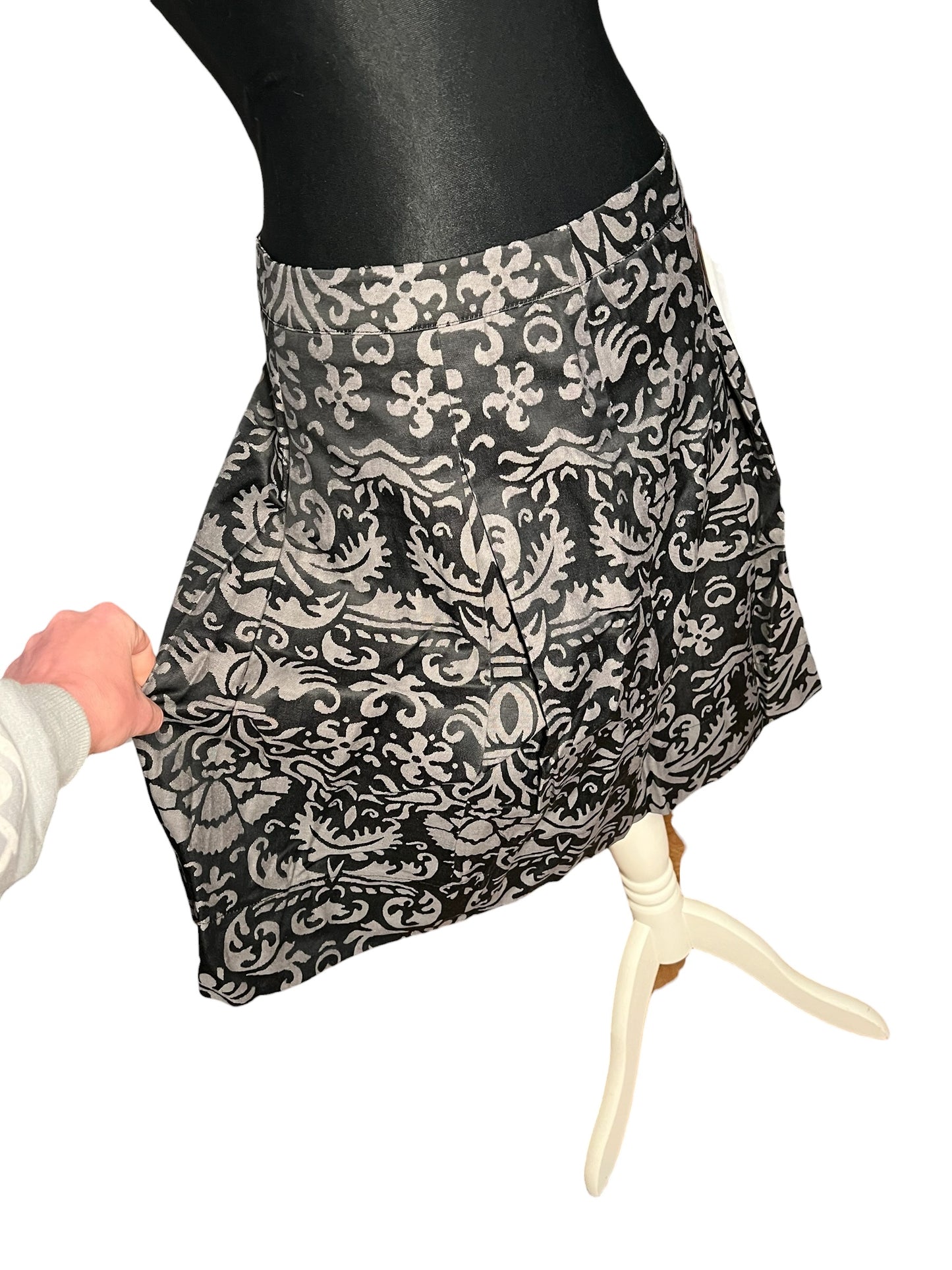 Sara's Choice: Mexx Rock Muster grau schwarz| Gr. 38 40 M | Dark Alternative