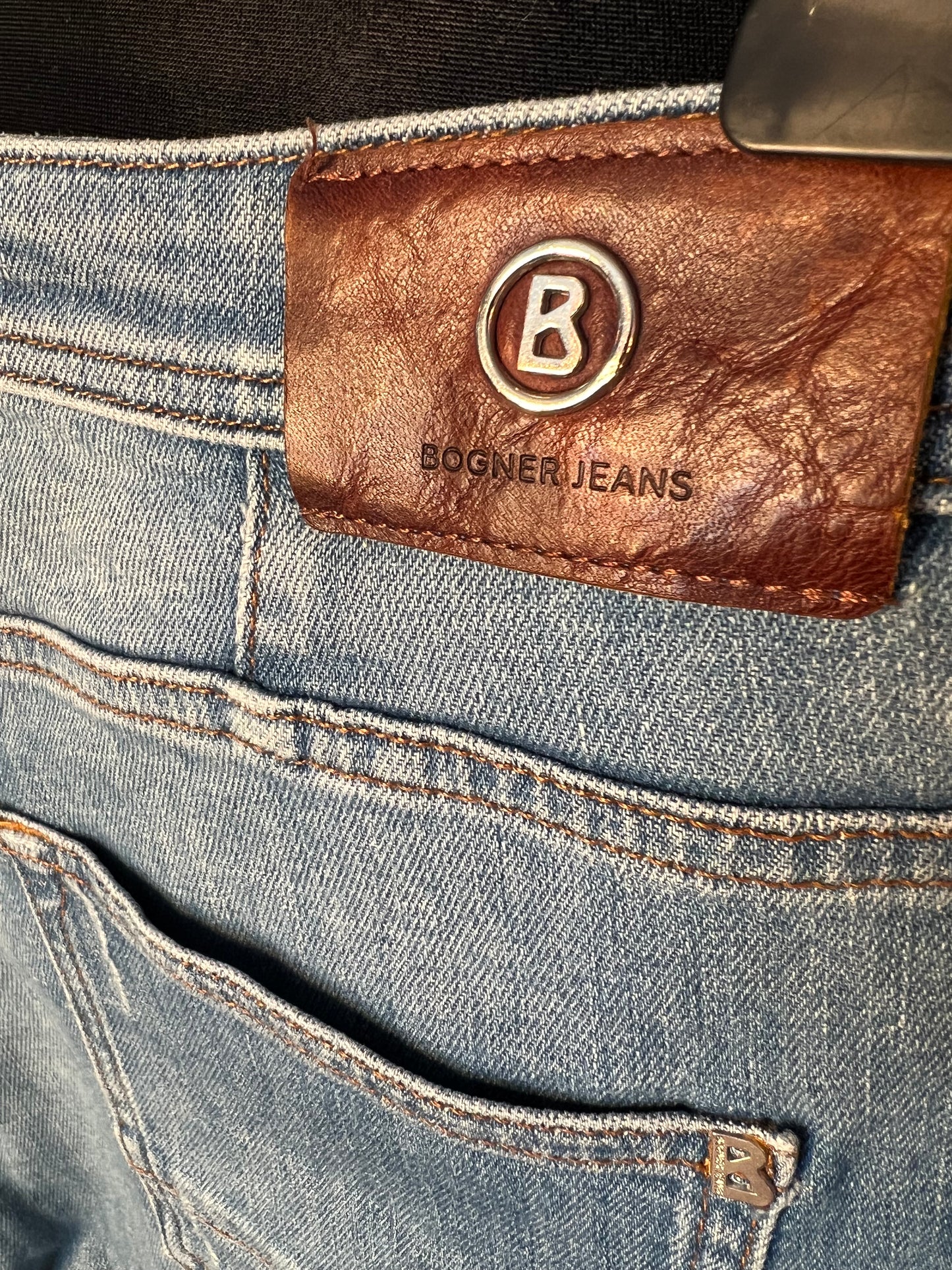 Bogner Jeans Damen W29 L32 M 38 /40 Blau Mid Waist Tapered Logo Premium Denim