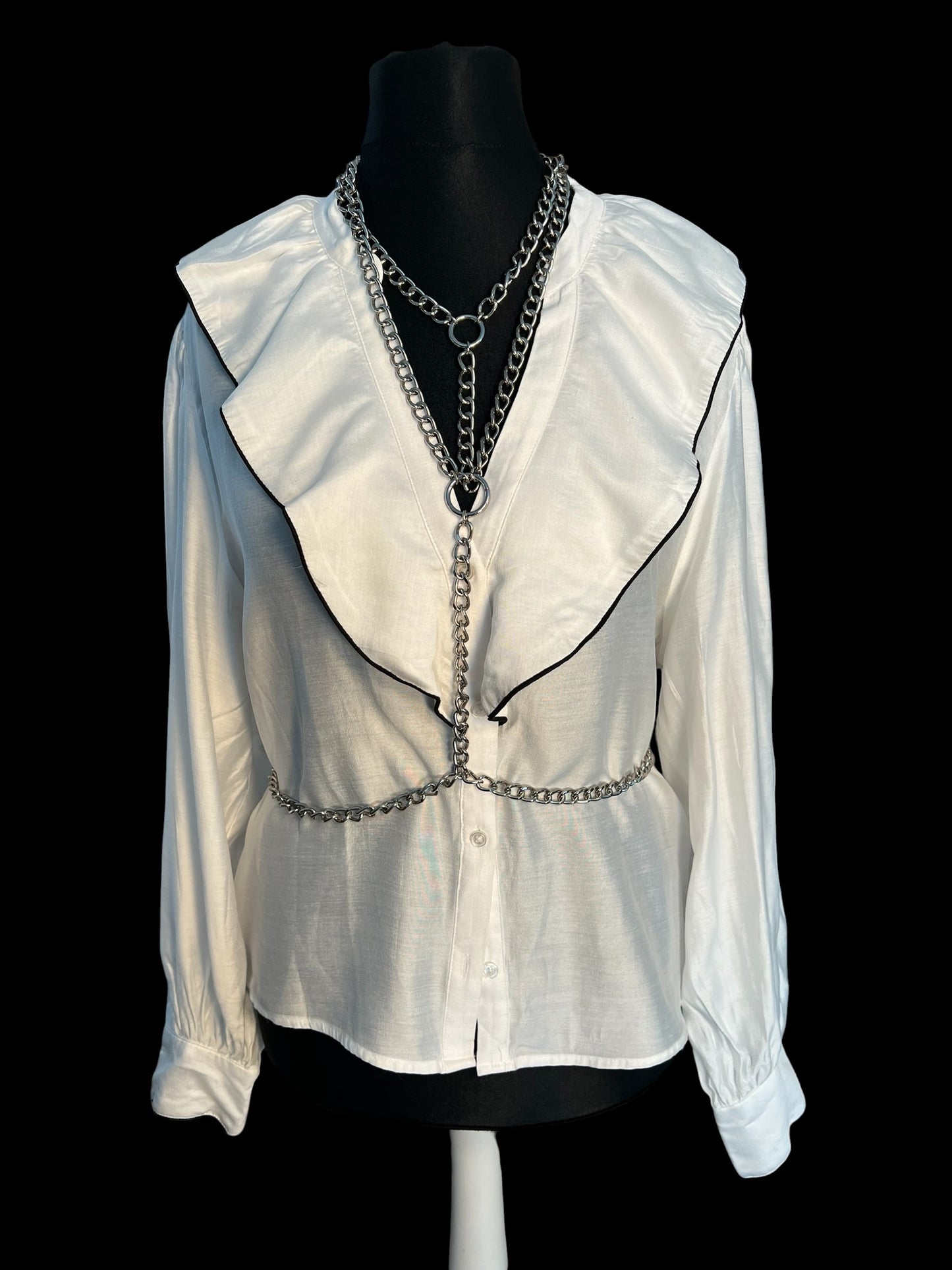Sara's Choice: H&M Bluse Volant weiss schwarz | Gr. 44 46 XL | Dark Alternative