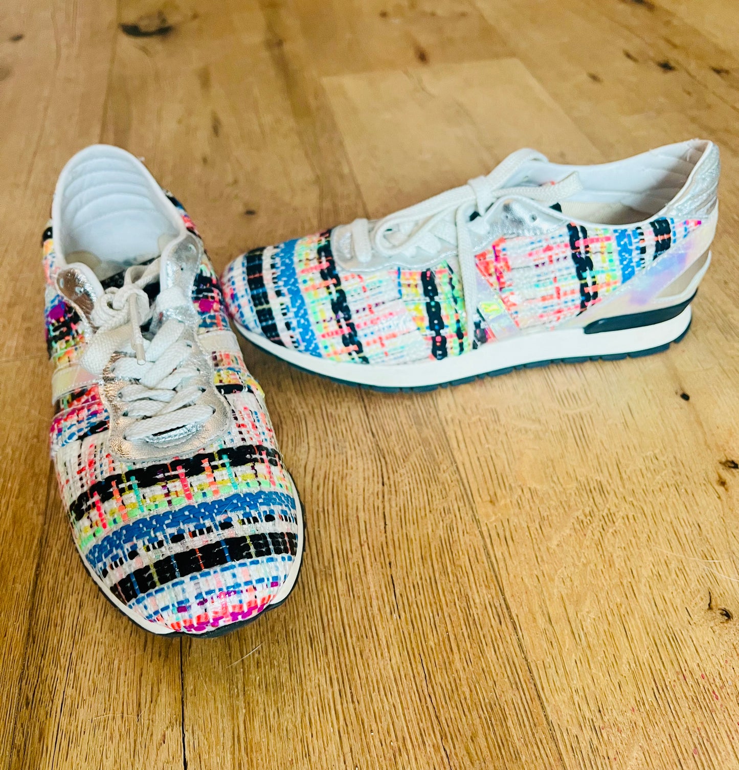 Serafini Sport Sneaker Gr. 38 – Bunte Bouclé & Silber/Holo Details, Designer Sneaker Trend