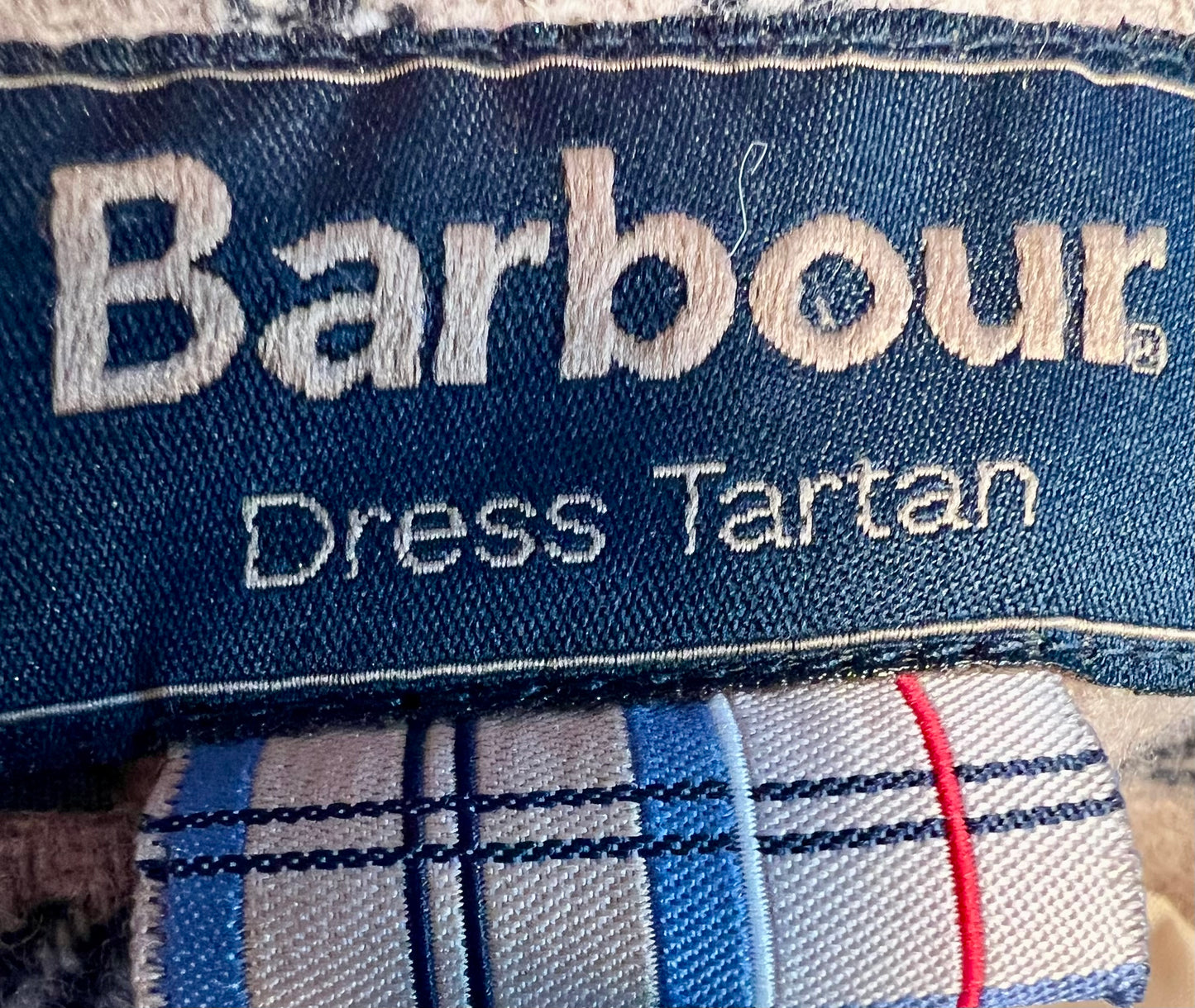 Vintage Rock Barbour Gr. 36 S Nebit Pencil Skirt Dress Tartan kariert 100 % Wolle Blau Grau Rot