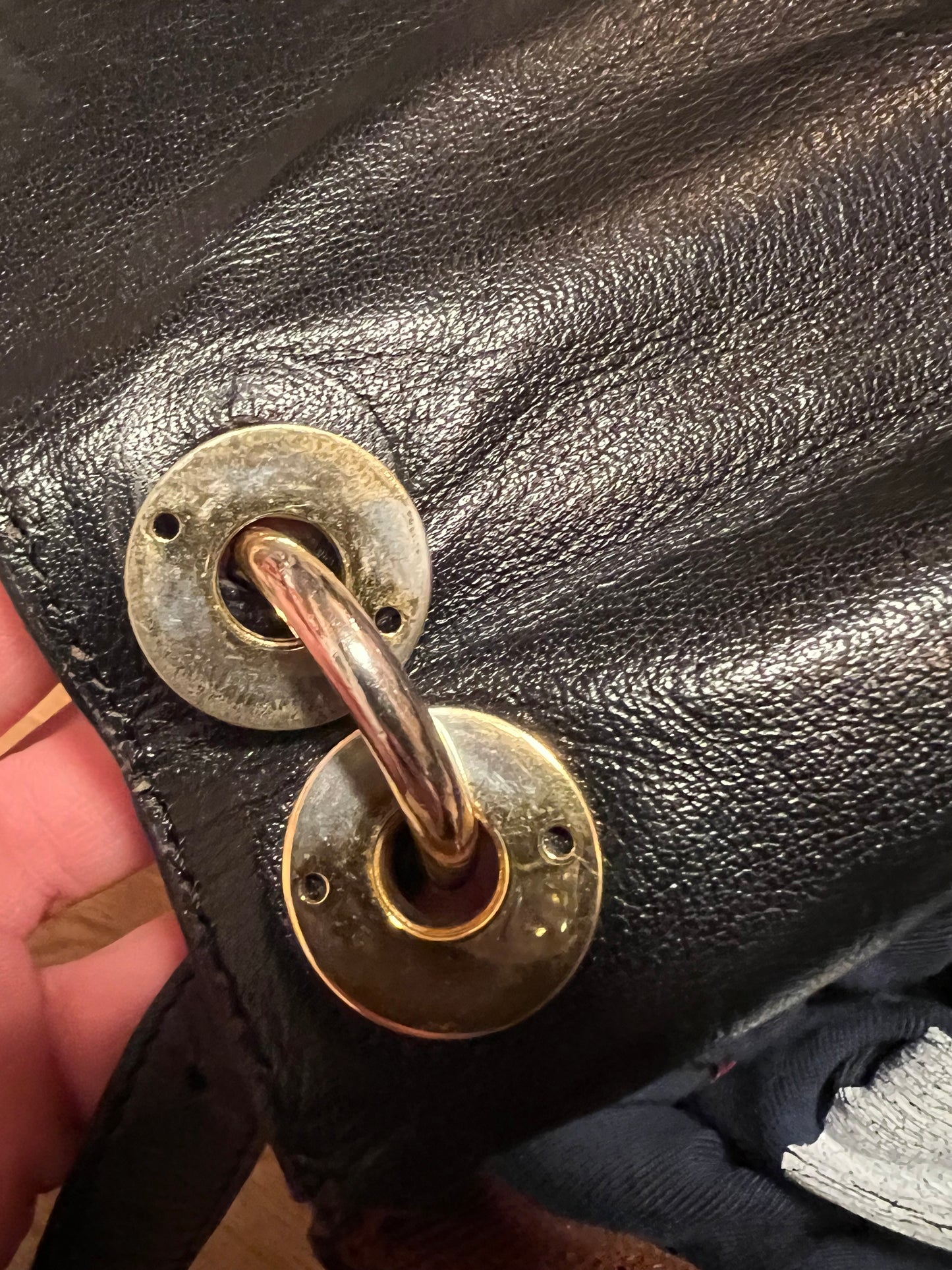 Goldpfeil Vintage Ledertasche Schwarz – Handmade in Germany, Gold‑Hardware, Top Zustand