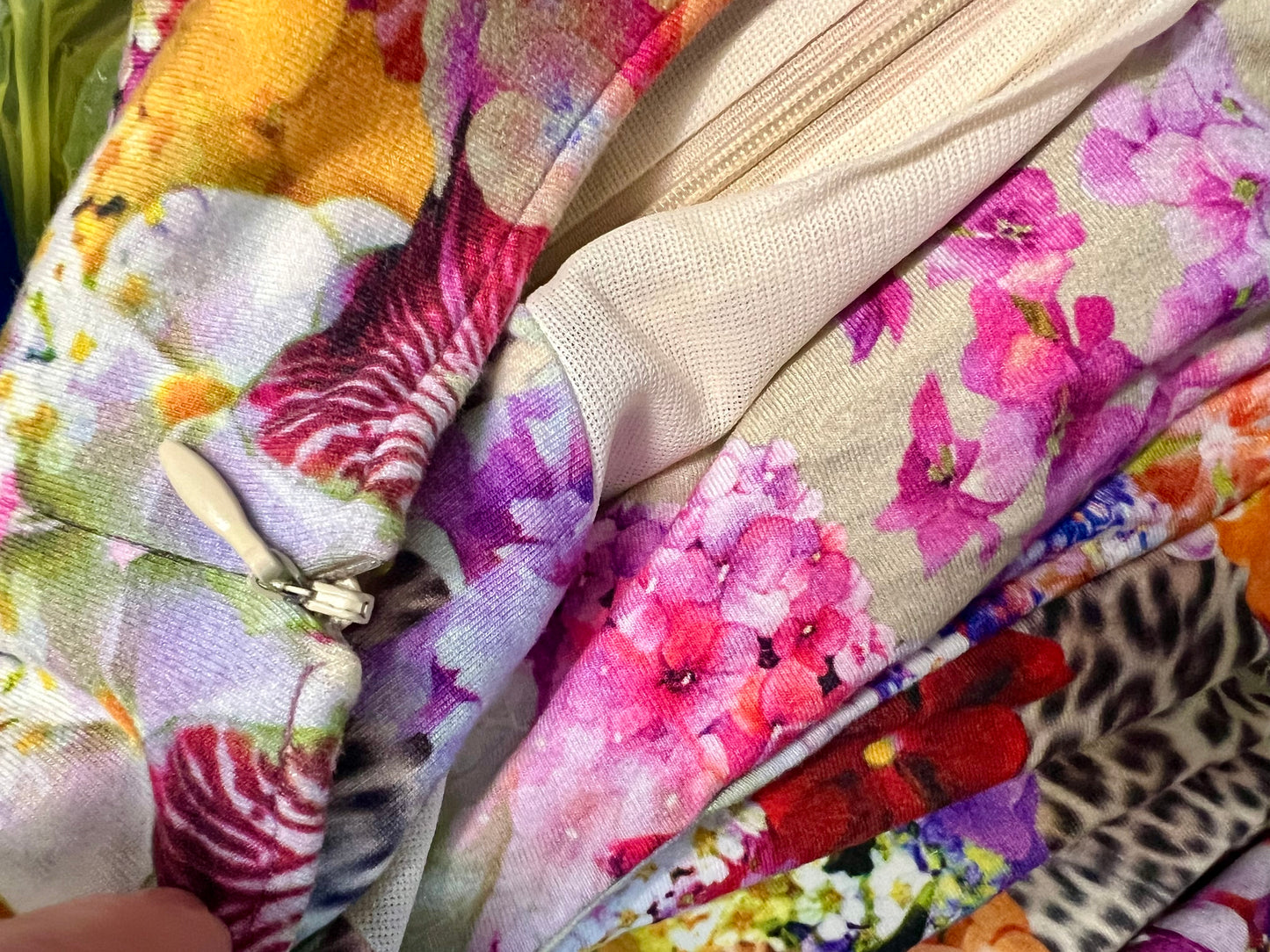 Vintage Apanage Jersey Kleid Gr 44 46 – Beige bunt Blumen & Leo Print | Waterfall Ausschnitt | Y2K