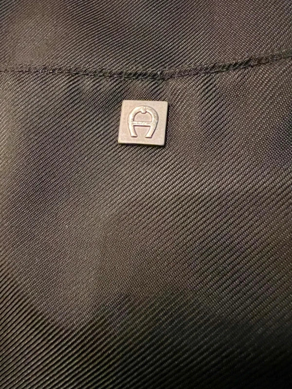 Aigner Shopper aus Nylon / Rucksackstoff Schwarz – Hochwertig + Mini - Tasche , wie neu