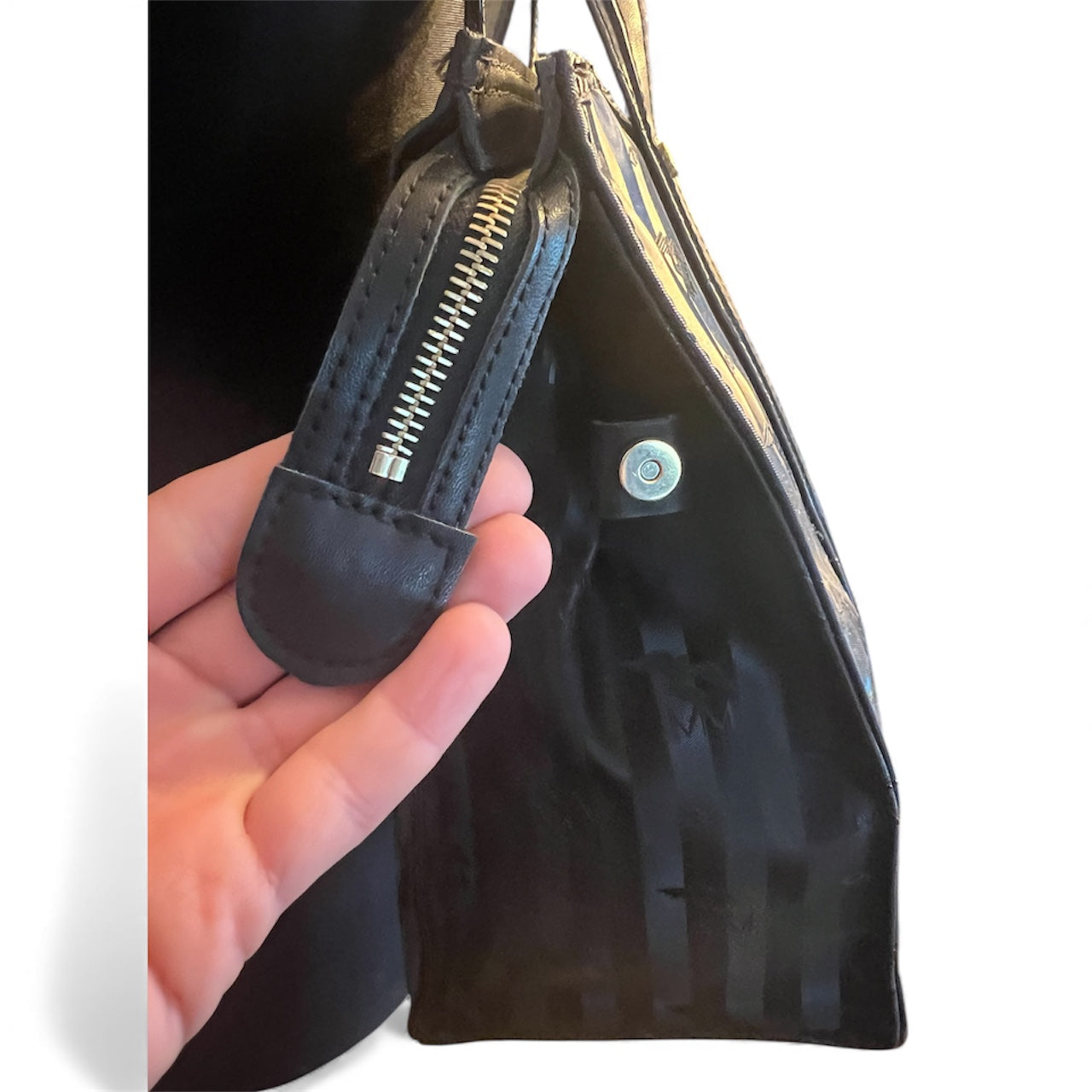 Vintage Mollerus Tasche Modell 624390 • Schwarz/Gold • Logo Emblem • Große Schultertasche