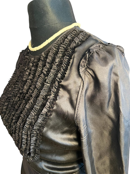 Vintage Kleid By Malene Birger Gr. 38 Elinoa 100 % Seide Schwarz Perlen Knöpfe Taillengürtel