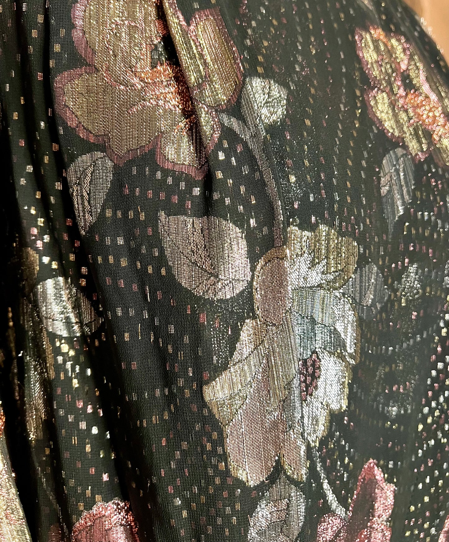 Vintage Glanzbluse Gr. 42 – West Germany – Metallic Blumen – 80s Glam Chic – Schwarz Gold Rosé