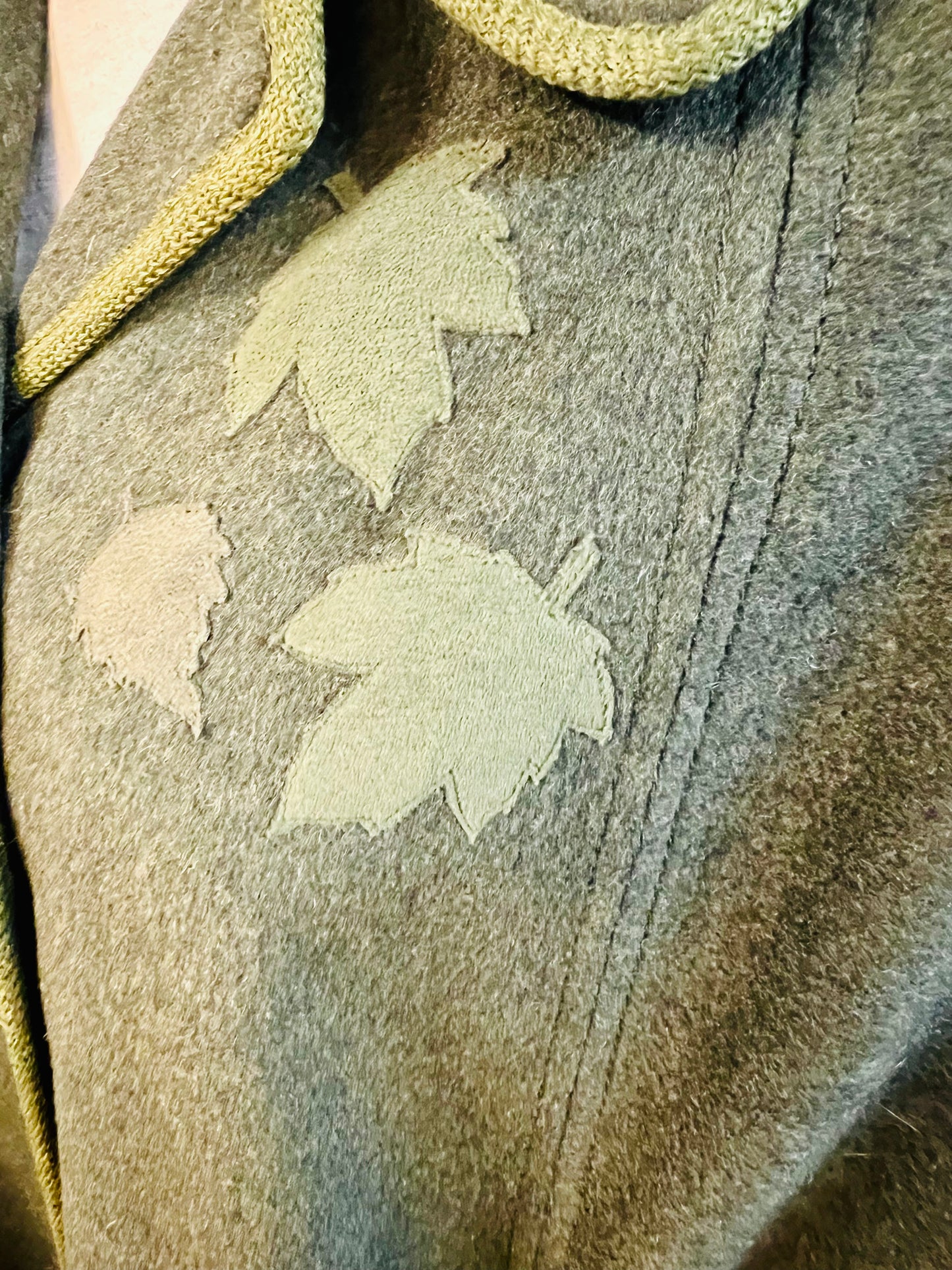 Vintage 70s Wollmantel • Grün • Oversize L/M • Cape-Look Wolle