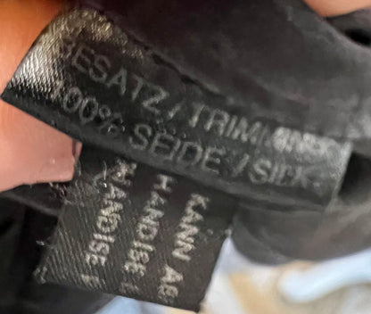 Bolero mit Blumen-Applikationen von Evelin Brandt Berlin | Schwarz • Elegant | Gr. 42