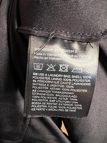 Sara's Choice: H&M – Träger Top mit Fransen Fäden schwarz  | Gr 34 XS 36 S | Dark Alternative
