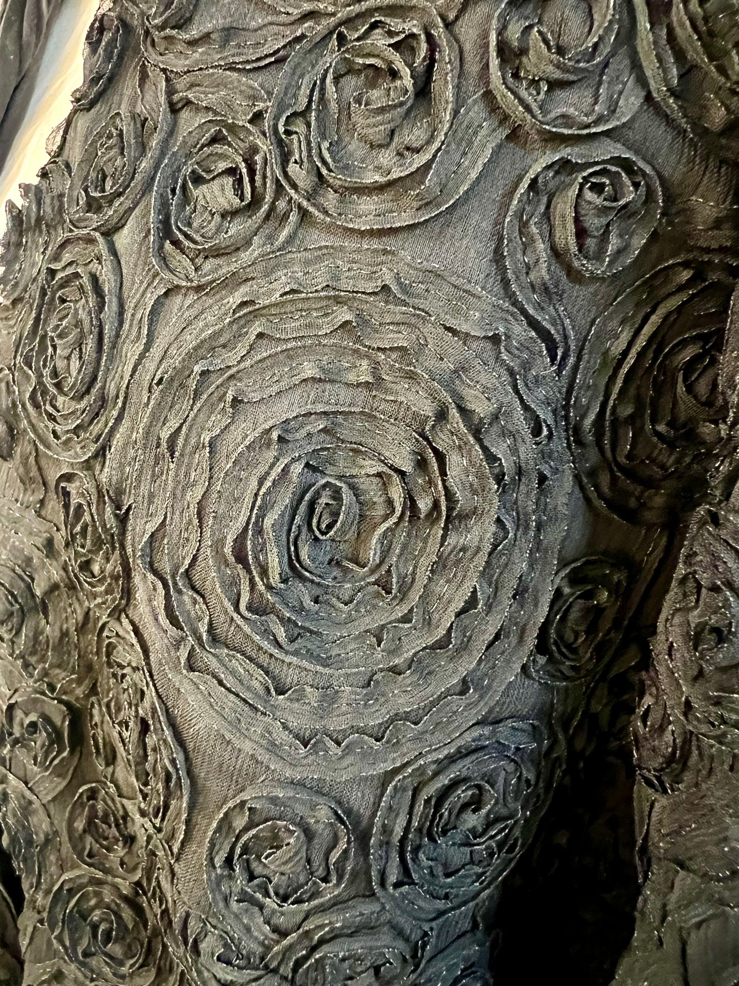 Bolero mit Blumen-Applikationen von Evelin Brandt Berlin | Schwarz • Elegant | Gr. 42