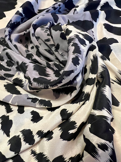 Vintage Loredano Seidentuch 85x85 cm – Leo-Muster Weiß/Grau/Schwarz, großer Leo-Kopf