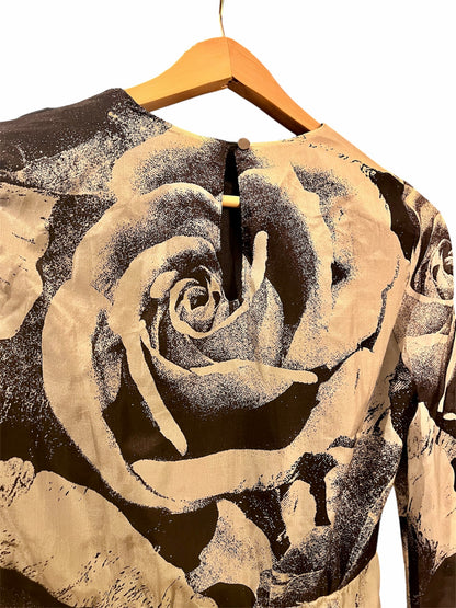 Benetton Seide Minikleid XS 34 Schwarz Grau Blumenprint Gothic Boho Rosen Seidenkleid Langarm
