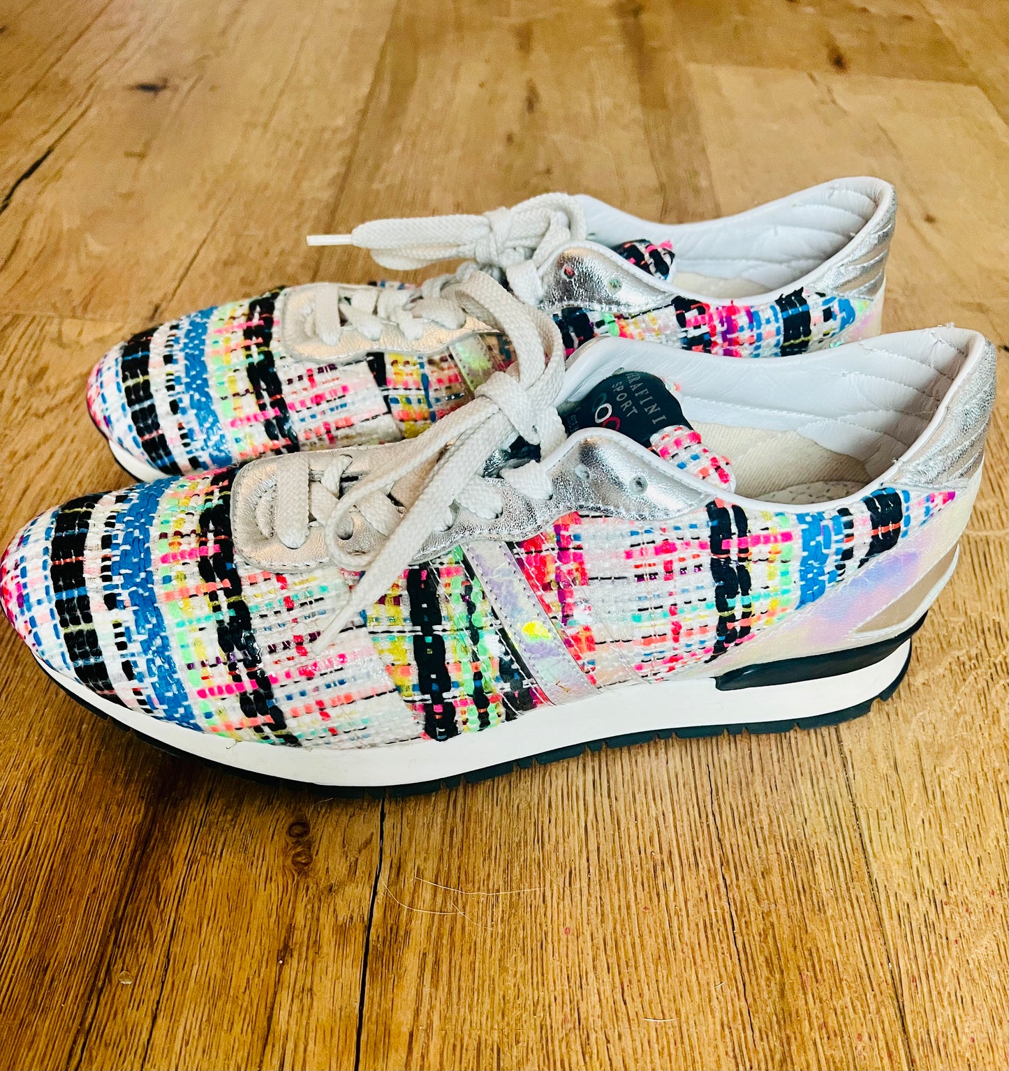 Serafini Sport Sneaker Gr. 38 – Bunte Bouclé & Silber/Holo Details, Designer Sneaker Trend