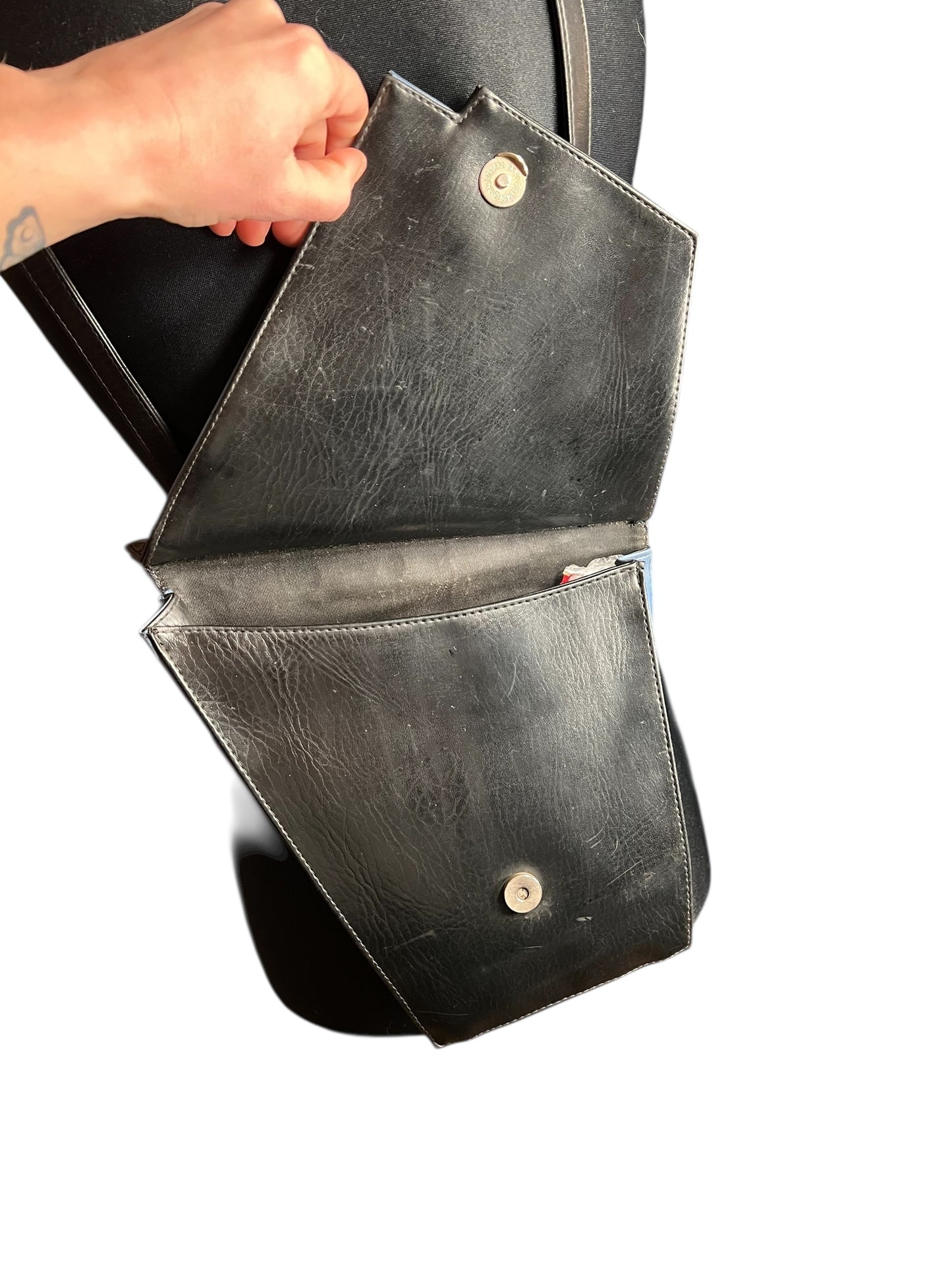 Vintage Leder Umhängetasche 80s – geometrisches Rautendesign – schwarz/blau – Statement Tasche