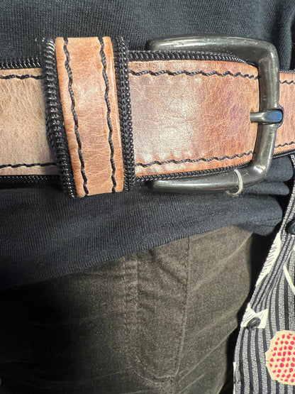 Neuer Echtleder Gürtel hellbraun – Used Look – schwarze Metallschnalle – Reißverschluss Saum – 90 cm – ungetragen