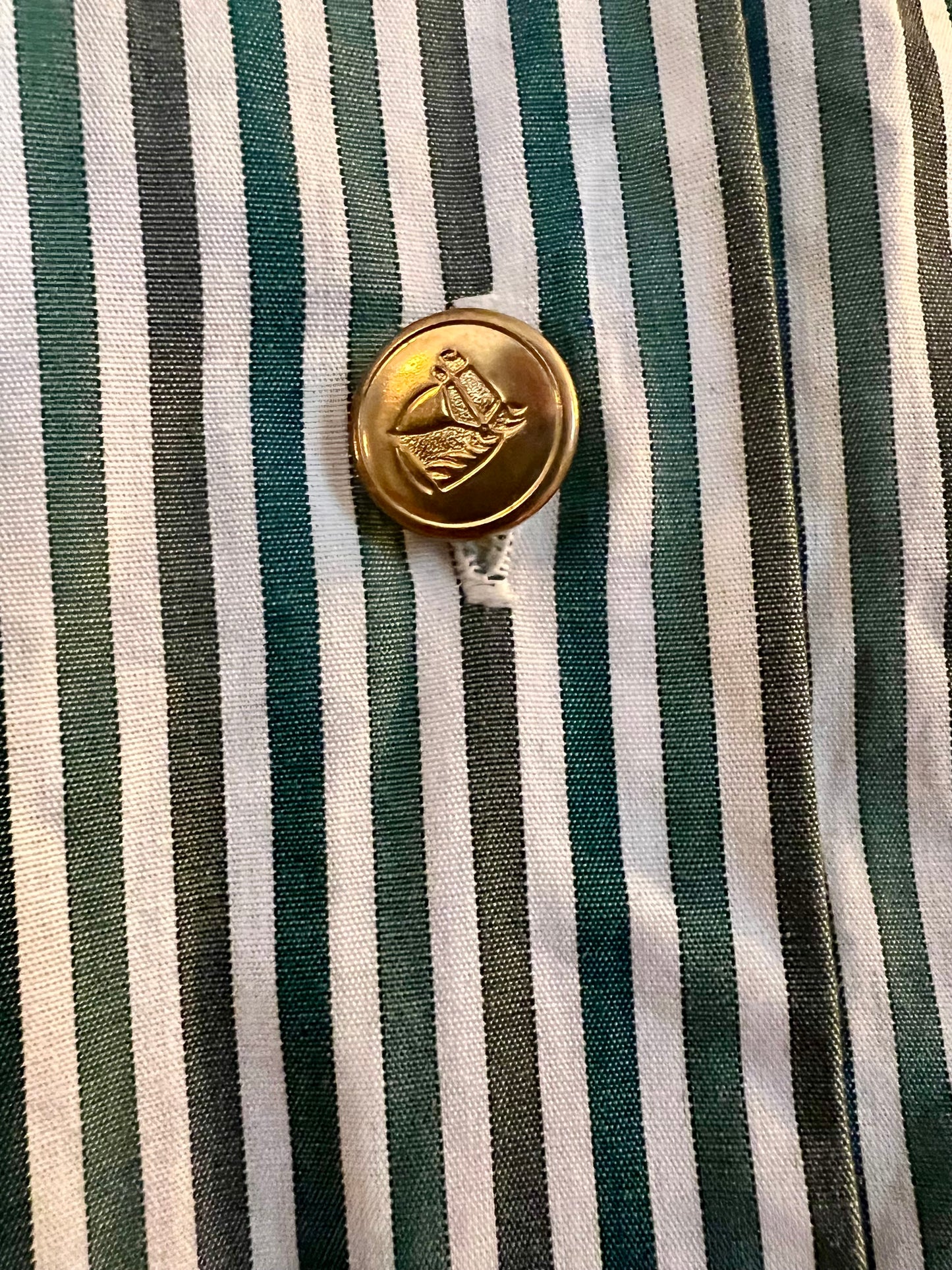 Vintage Tru Bluse Gr. 40 – Weiß mit grünen Streifen | Goldknöpfe | 90s Chic