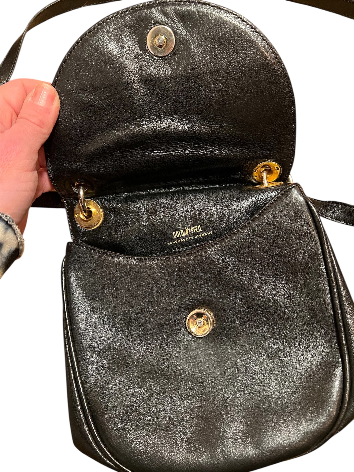 Goldpfeil Vintage Ledertasche Schwarz – Handmade in Germany, Gold‑Hardware, Top Zustand