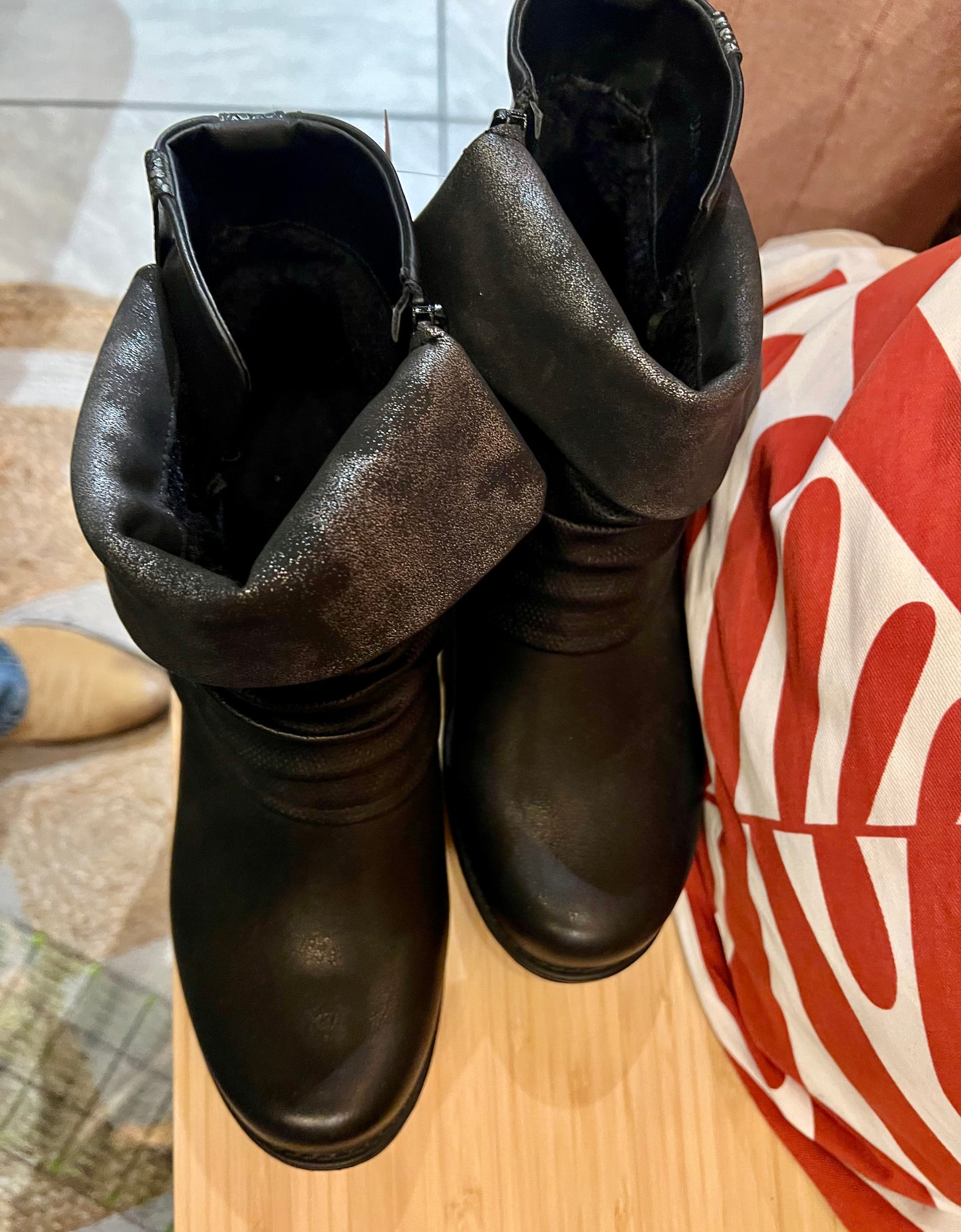 Bike Boots Schwarz • Veganes Leder • Gr. 42 • Top Zustand wie neu