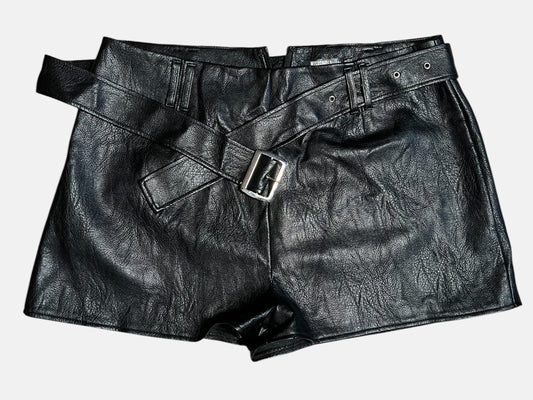 Sara's Choice: Missguided Kunstleder Shorts schwarz| Gr. 44 46 XL | Dark Alternative