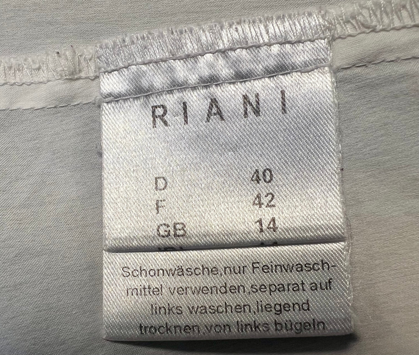 Riani Bluse Damen 40 M Weiß Tailliert Clean Minimalist Premium Basic y2k Old Money