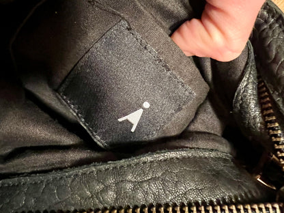 Sort Aarhus Ledertasche Schwarz – 100 % Lammleder, sehr guter Zustand