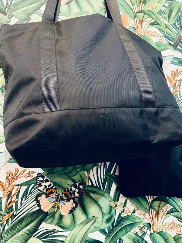 Aigner Shopper aus Nylon / Rucksackstoff Schwarz – Hochwertig + Mini - Tasche , wie neu