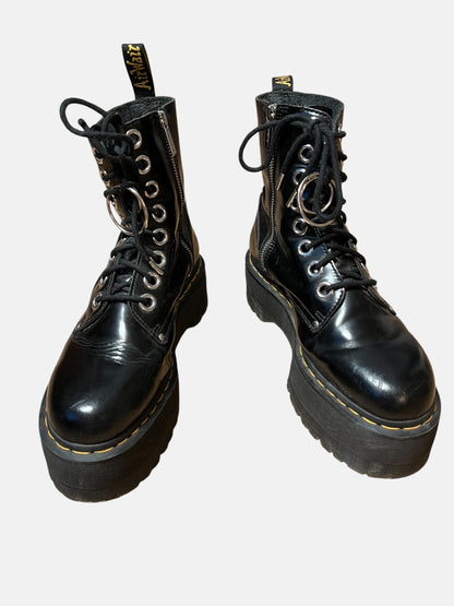 Sara's Choice: Dr. Martens Jadon Max Vegan Platform Boots Stiefel | Gr. 41|  Dark Alternative