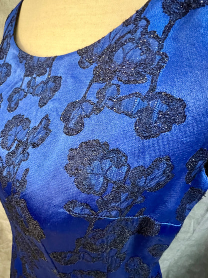 Vintage Abendkleid + Stola Midi blau schwarz 36 38 | Satinlook mit Glitzerstickerei | figurbetont | 90er Y2K Festkleid