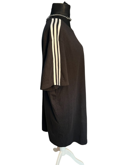 Sara's Choice: Adidas – Shirt Shirtkleid  oversize schwarz| Gr. 2xl 48 50 | Dark Alternative