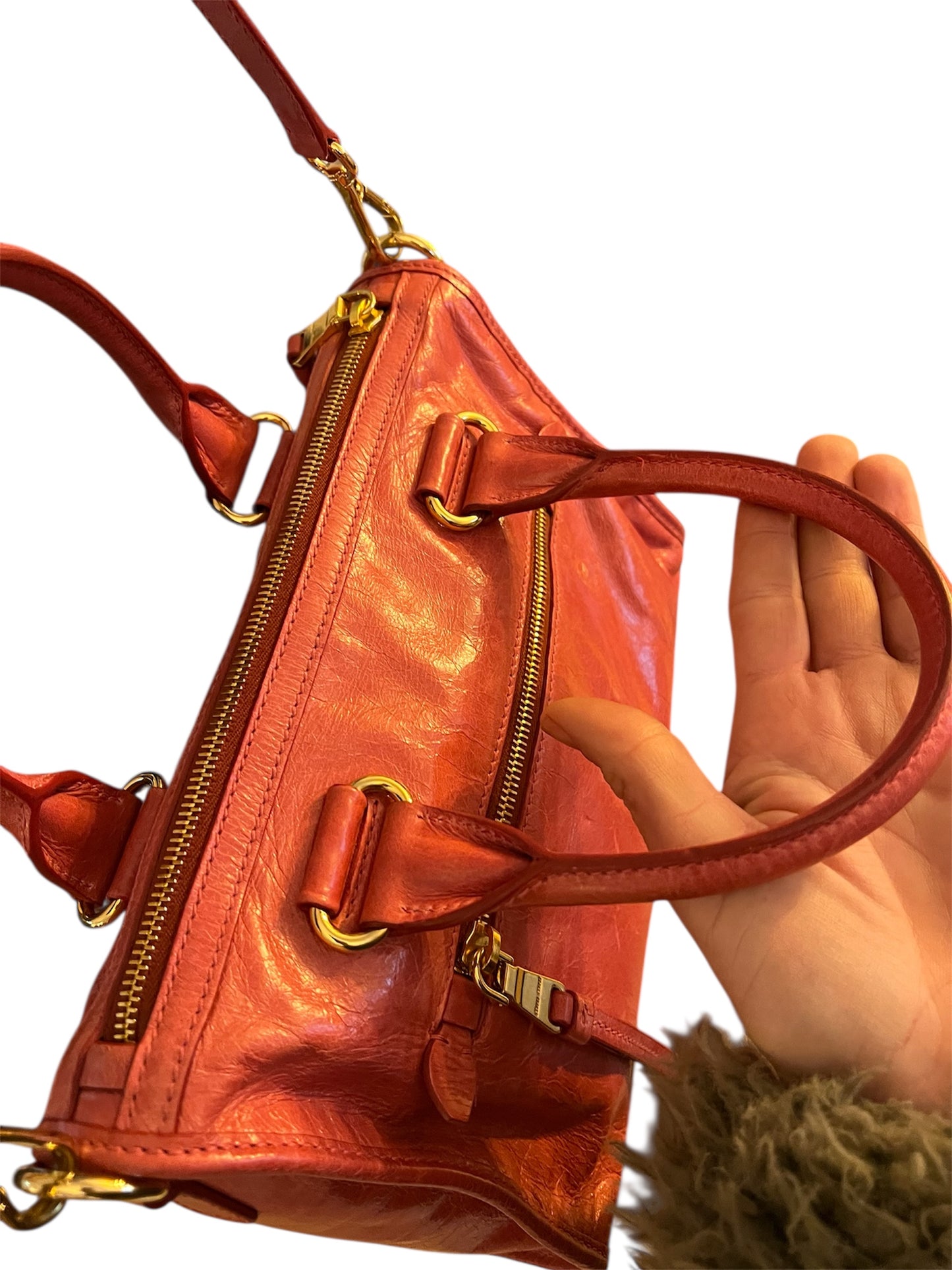 Miu Miu Vitello Shine Schultertasche Himbeer Peonia Leder Designer Bag Original