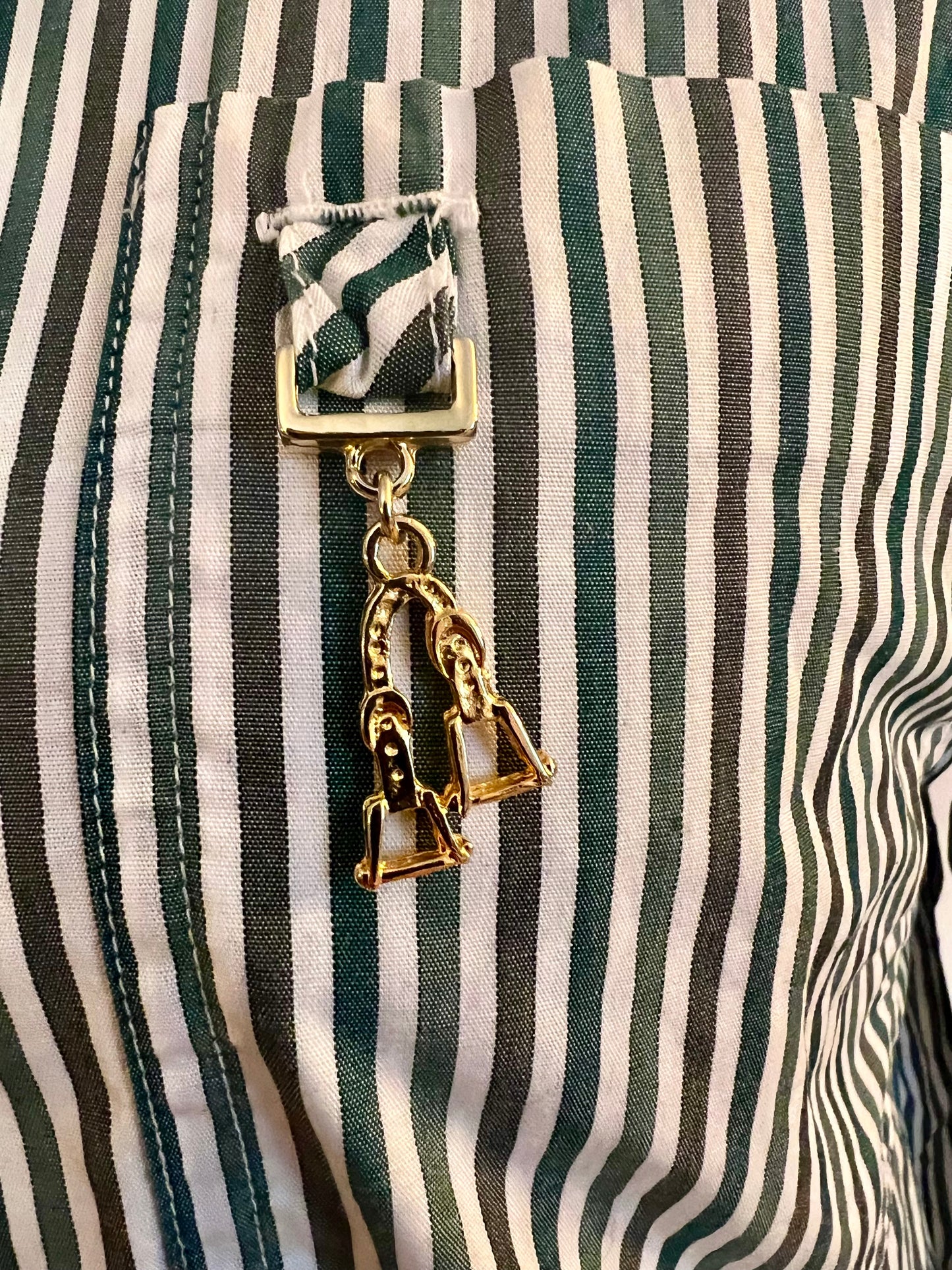 Vintage Tru Bluse Gr. 40 – Weiß mit grünen Streifen | Goldknöpfe | 90s Chic