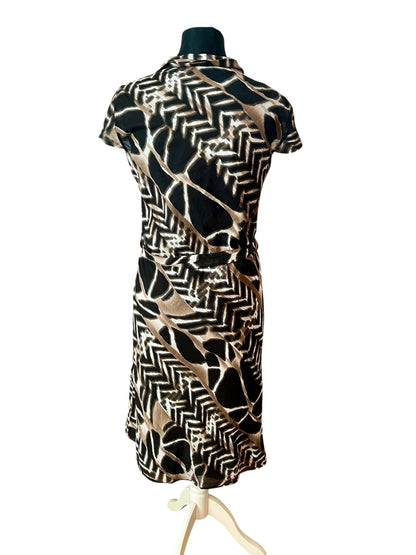 Hugo Boss Kleid Schwarz Braun Gemustert Gr M 38 40 Sommerkleid Bindegürtel Schalkragen Midi Elegant