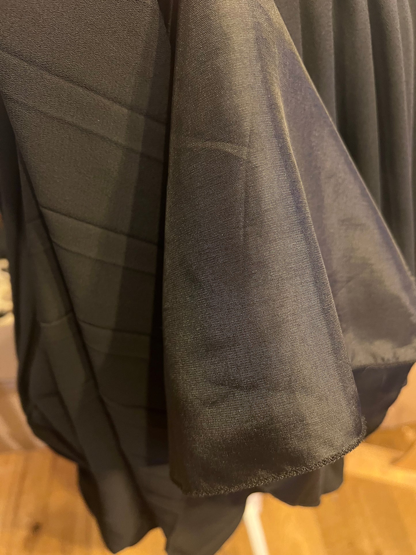 Vintage Rock 80s/90s – Schwarzer Faltenrock mit Stretch – Größe 38 40 M Rock lang schwarz